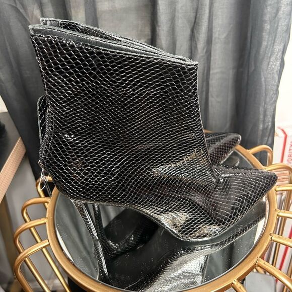 Aqua Hendrix High Heel Booties - Picture 4 of 4